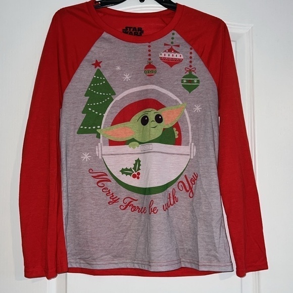 Adult Baby Yoda Christmas Pajama long sleeved & fleece pants medium star wars - Picture 6 of 10